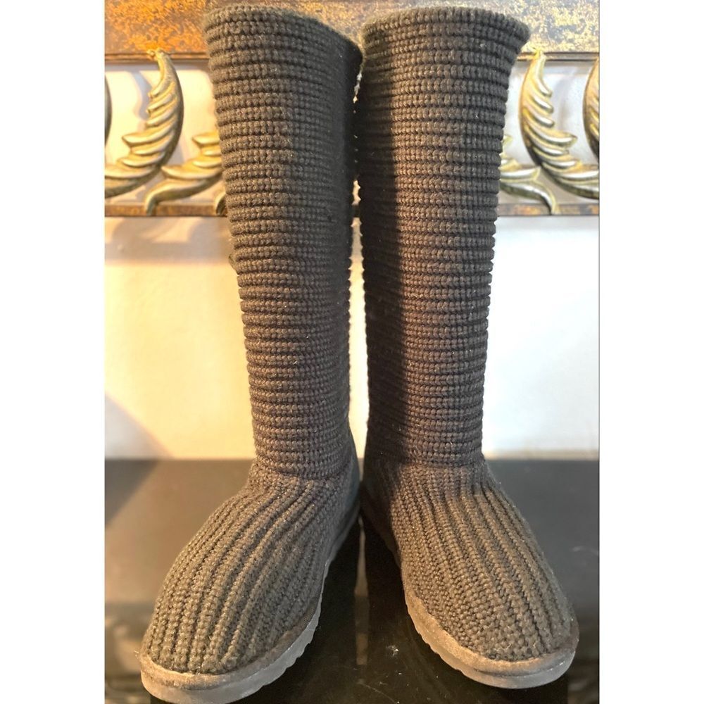 UGG 5819 Cardy Knitted Black Boots Women’s Size 7 Medium - Picture 1 of 11